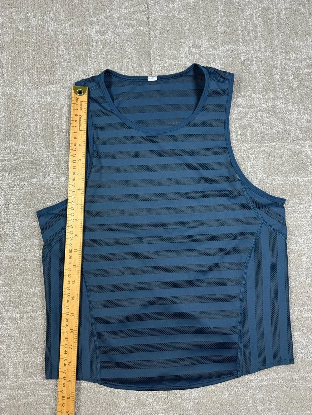 Lululemon Off and Running Active Tank Read Below